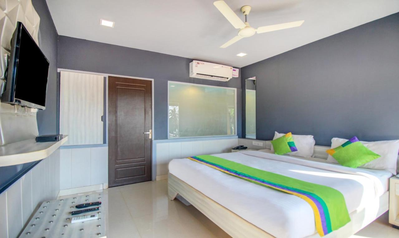 Treebo Trend Ashwem Beach Resort Goa 만드렘 외부 사진