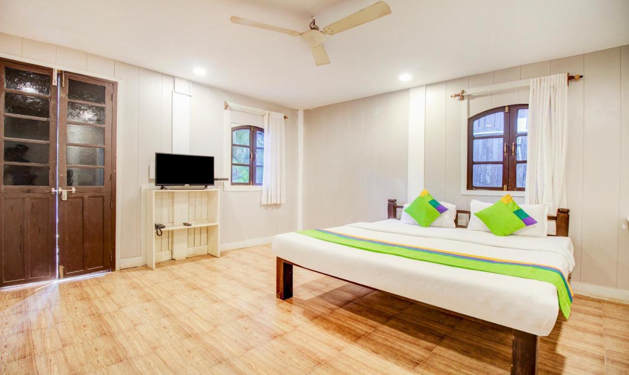 Treebo Trend Ashwem Beach Resort Goa 만드렘 외부 사진