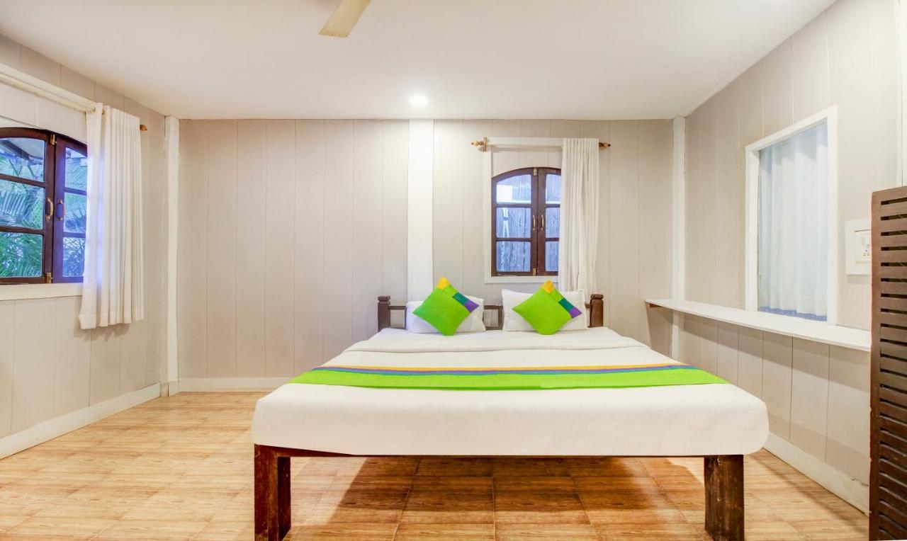 Treebo Trend Ashwem Beach Resort Goa 만드렘 외부 사진